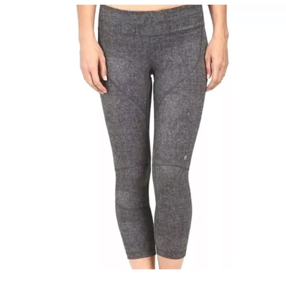 Spyder Charcoal Performance Cropped Leggings Ladies Large‎ NWT